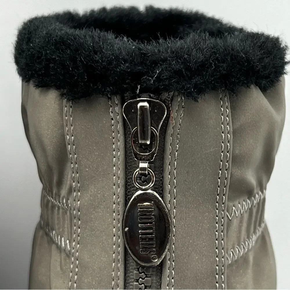 Trotters Brady Gray Weather Resistant Faux Fur Winter Boots Women’s 10